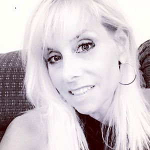 Meet your Posher, Laurie